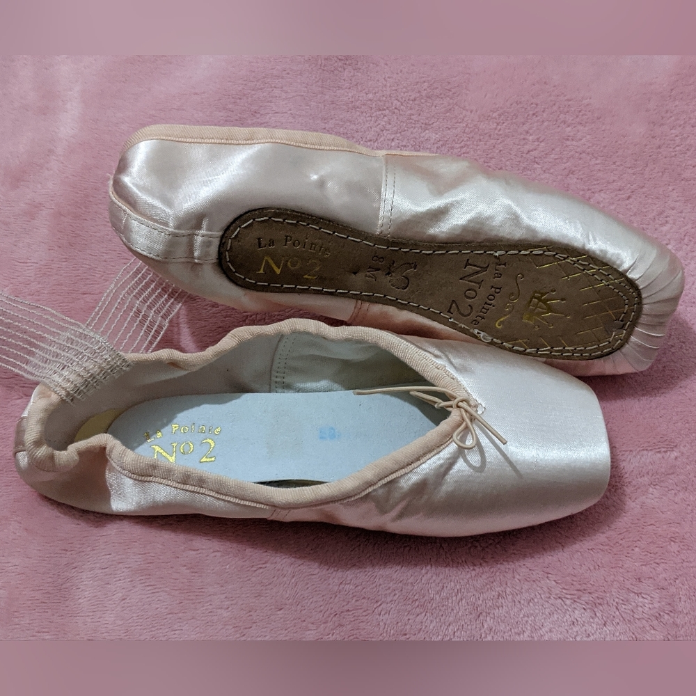NEW real ballet pointe shoes 8m La pointe no2